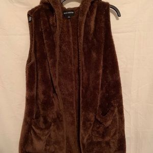 Brown fur vest with hood, extremely soft